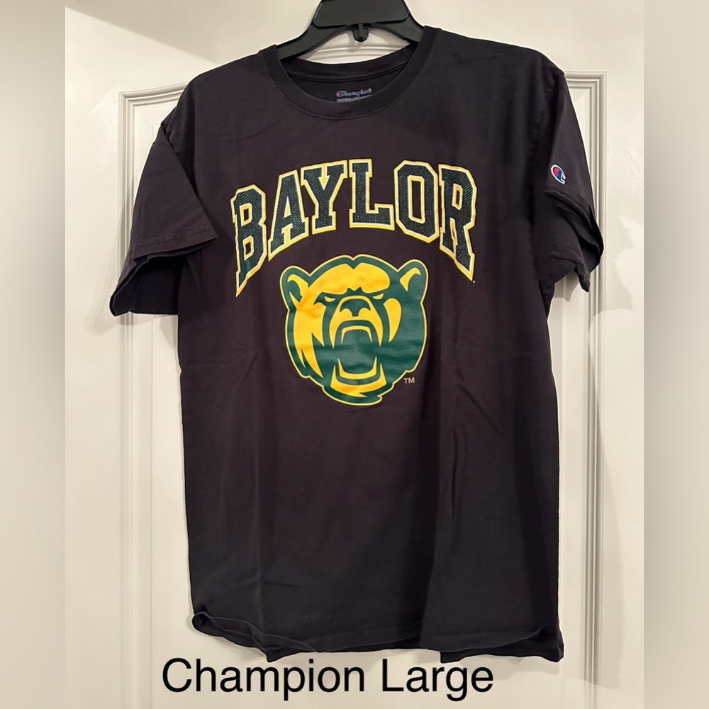 Baylor Bear tee shirt. Champion. Large.